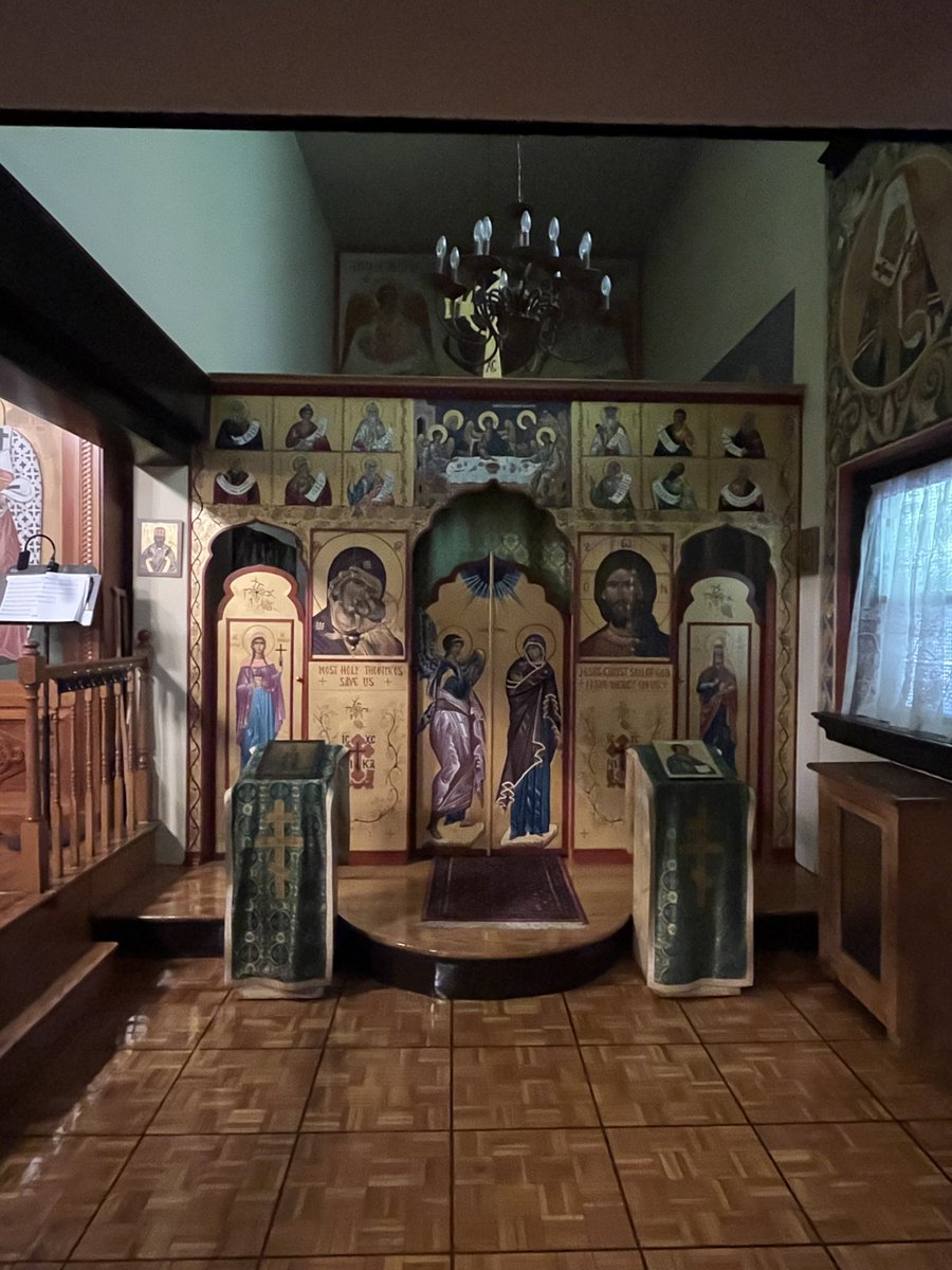chasingdomes's tweet image. Holy Virgin Protection OCA Cathedral in Manhattan’s East Village. Tucked away on the right side is a spectacular little side chapel.