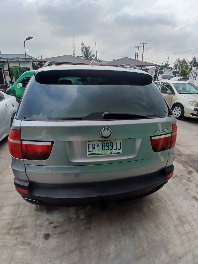 UPDATE 📌 UPDATE 📌 UPDATE 📌

MY People it's another new week oooo 

I have this 🇳🇬Registered 2009 model BMW X5 with zero condition

Outright Price : 8.5M 

Location ogba Lagos Nigeria