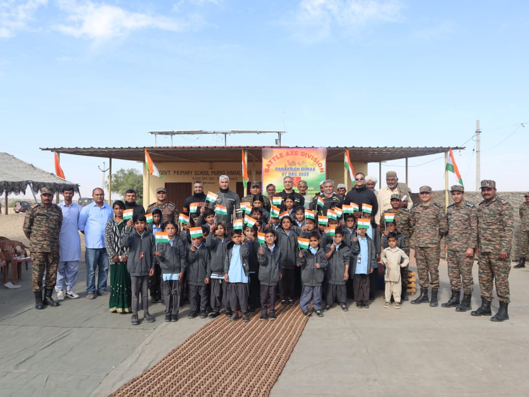 KonarkCorps's tweet photo. "Saluting Courage & Duty"
Honouring the spirit of #ParakramDiwas, a #MotorcycleExpedition was conducted by #BattleAxeDivision from #Jaisalmer to #Laungewala to honour the Valour & Sacrifice of the #ValiantWarriors & #Bravehearts – testament of #IndianArmy, #InServiceOfNation.
As part of the event, sweets & warm clothes were distibuted to the children at Goverment Primary School, #NiraKiDhani village, Laungewala reflecting unwavering commitment of #KonarkCorps & spirit of #ServiceBeforeSelf.
#SouthernCommand
#NationFirst
@adgpi
@IaSouthern
@PRODefRjsthn