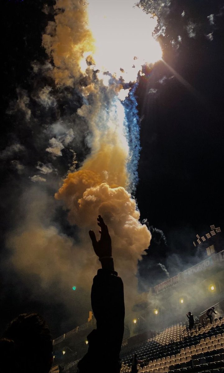 Type22_'s tweet image. Hoy el lobo hace historia.