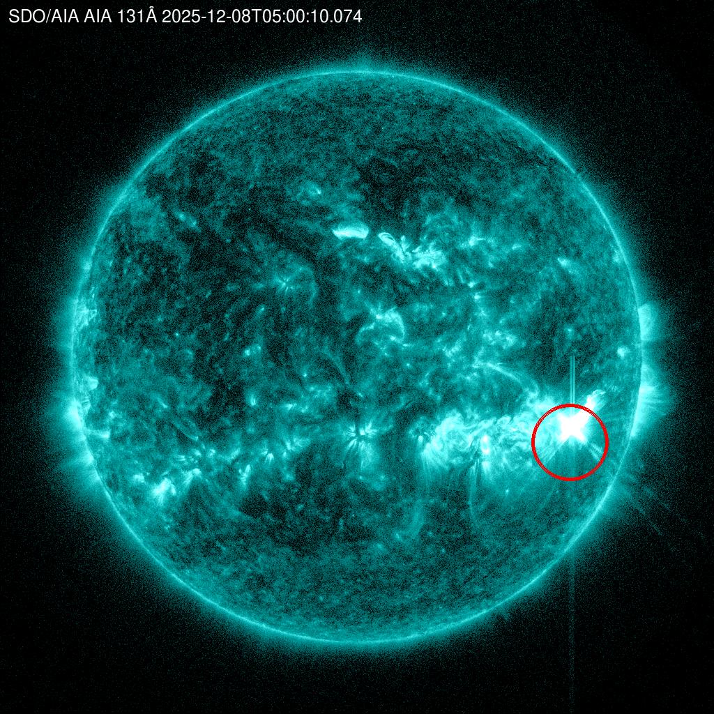 _SpaceWeather_'s tweet image. Major X1.14 flare from sunspot region 4298
Follow live on spaceweather.live/l/flare