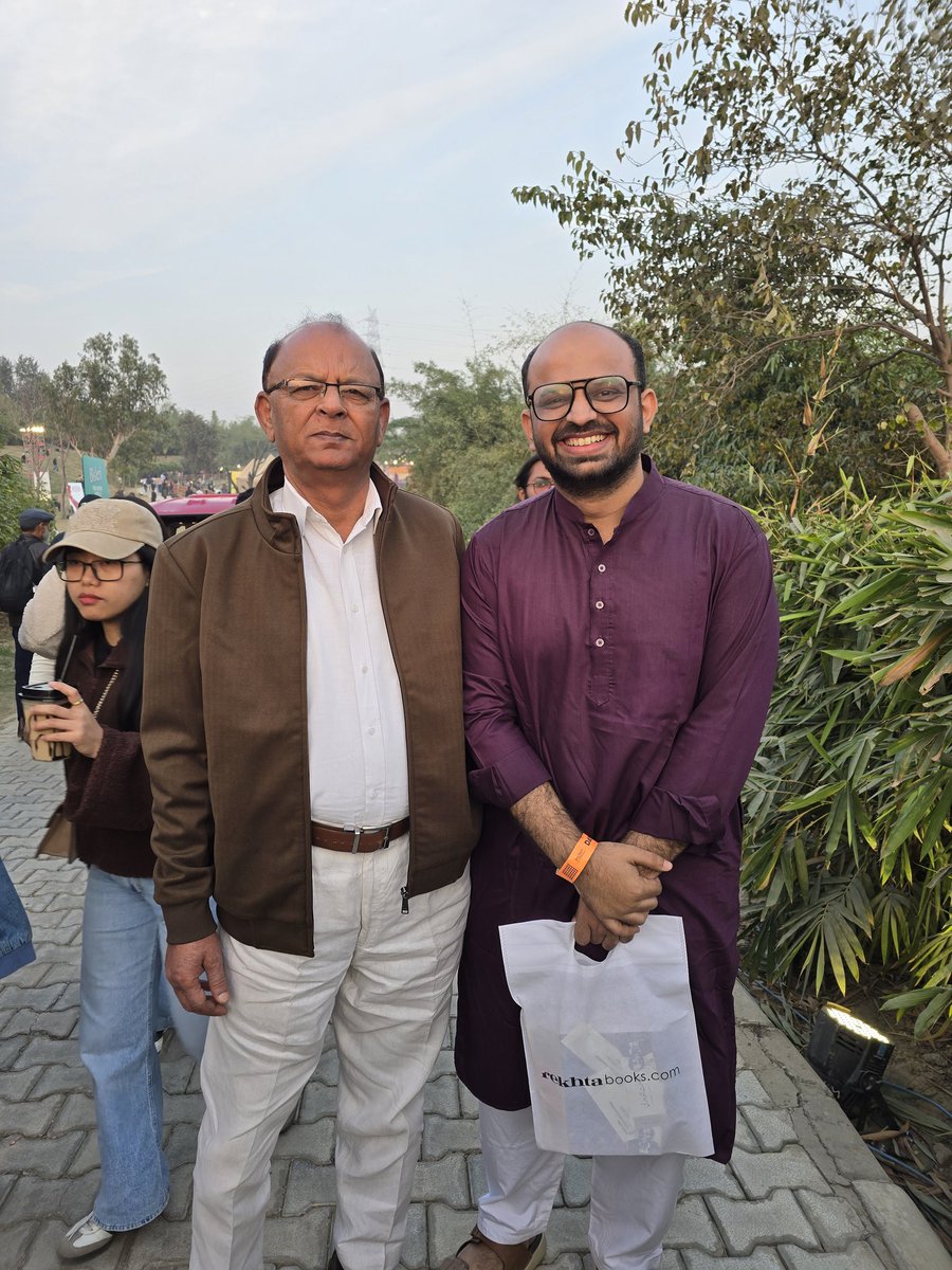 Stethokisuno's tweet photo. Bucket list ✅️✅️
Attended Jashn-e-rekhta 2025 !
#JashneRekhta2025 #10yearsofjashn 
#Rekhta https://t.co/DmfpNi1cXs