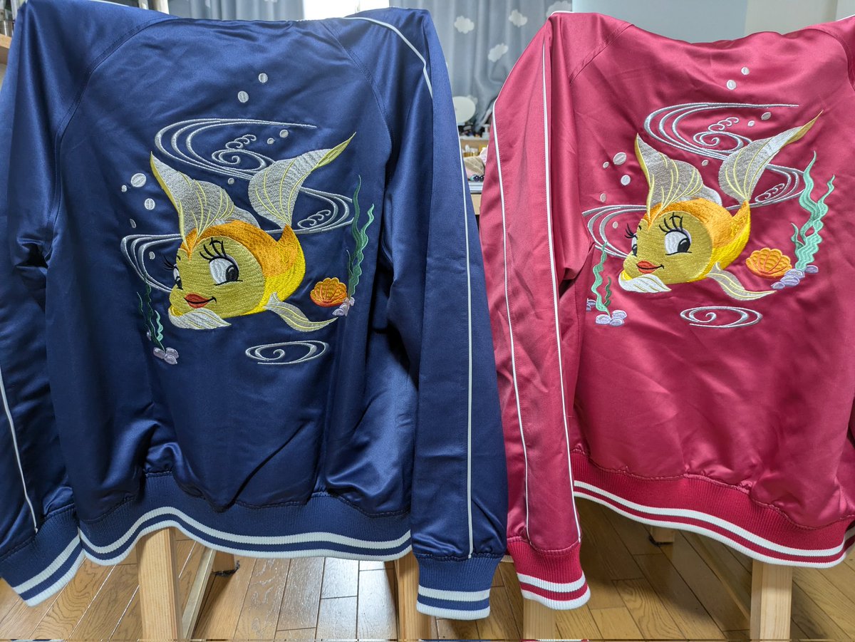 ディズニーヴィランズのスカジャンが去年買ったやつ 今年はクレオ