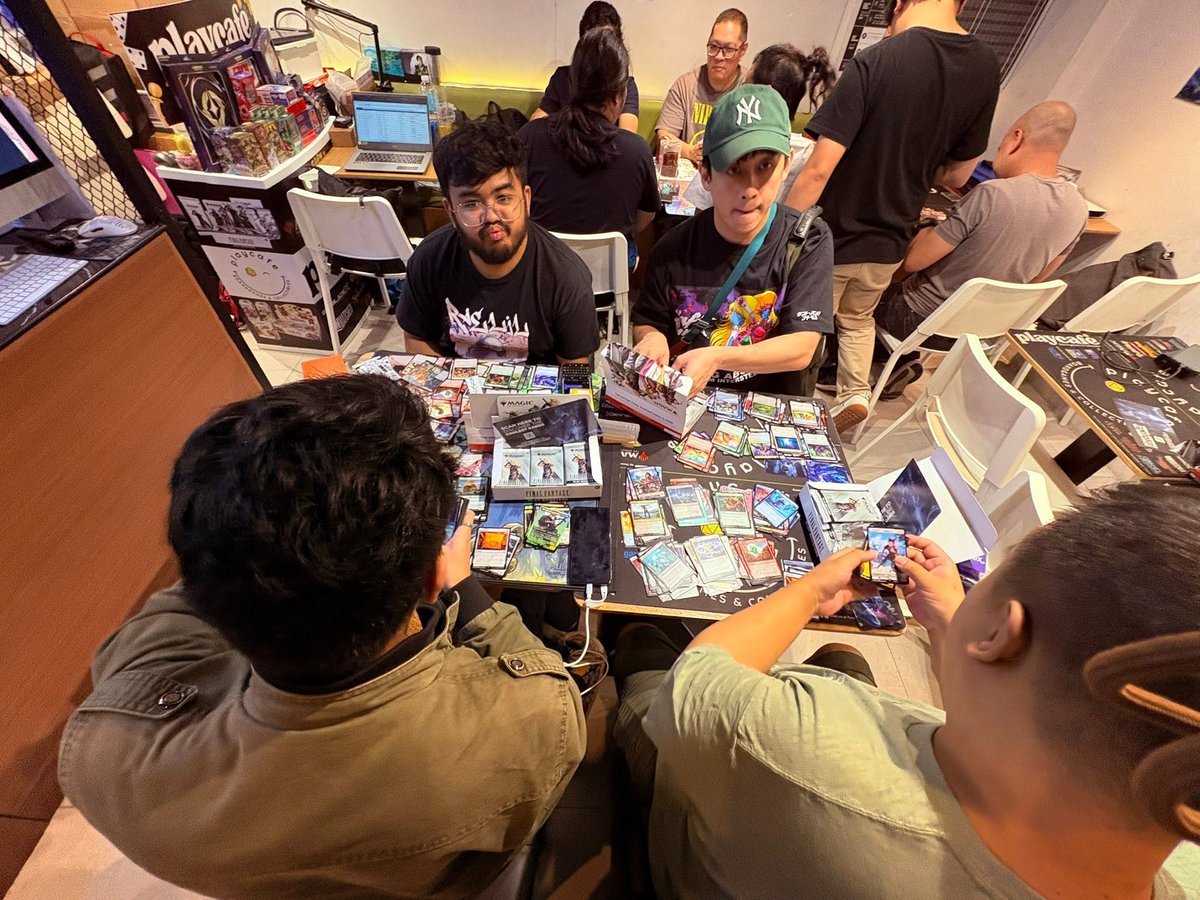 DropOutCandy's tweet image. In my TCG era with the occasional shoutcasting on the side