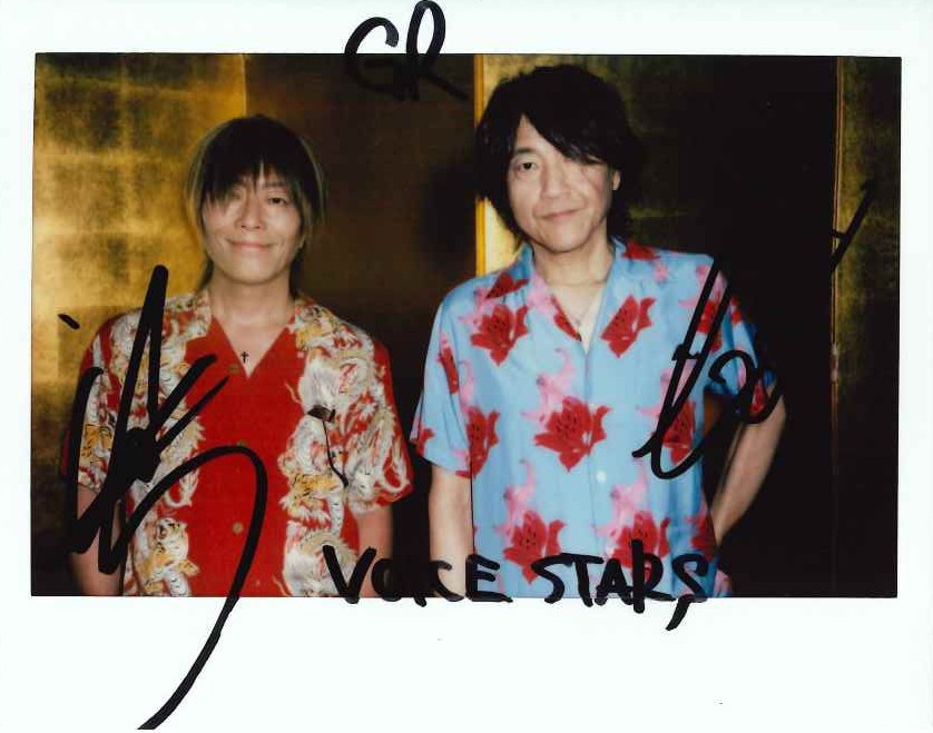 TVガイドVOICESTARS vol.35」好評発売中】 ☆直筆サイン入り生写真