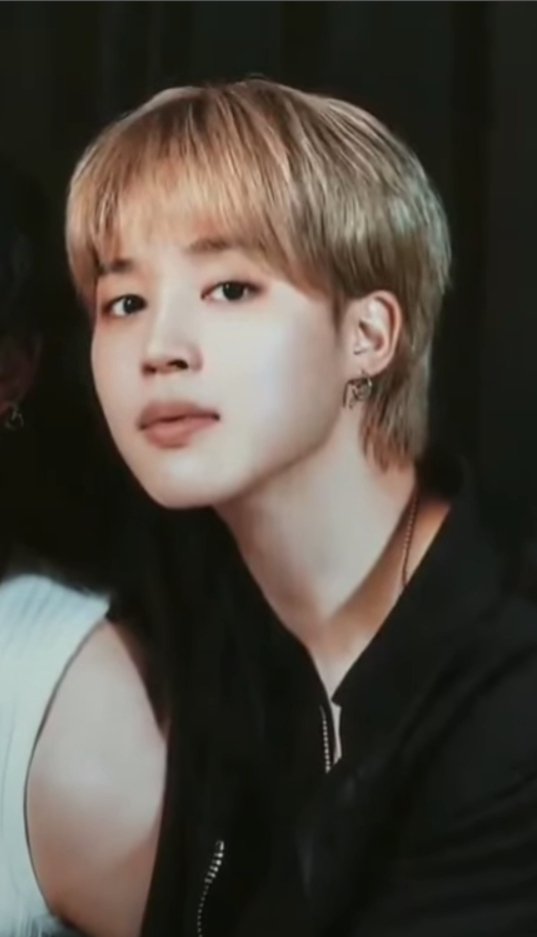 Good afternoon my dearest 💜
Our journey is still long, there is a lot of dust and obstacles in the way 
But with patience and a wise attitude we will feel confident that we will get through it with victory 🌹
Happy day 
Don't forget your lunch 🫶 
<a href="/_mochi_park95/">Mochi_Park</a>