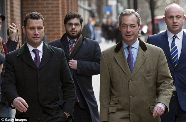Jonathan Bullock, Julia Reid and Steven Woolfe named in new CPS probe in to Russian Bribes.

All Nigel Farage’s MEPs.

theguardian.com/politics/2025/…

#ReformRussianBribes