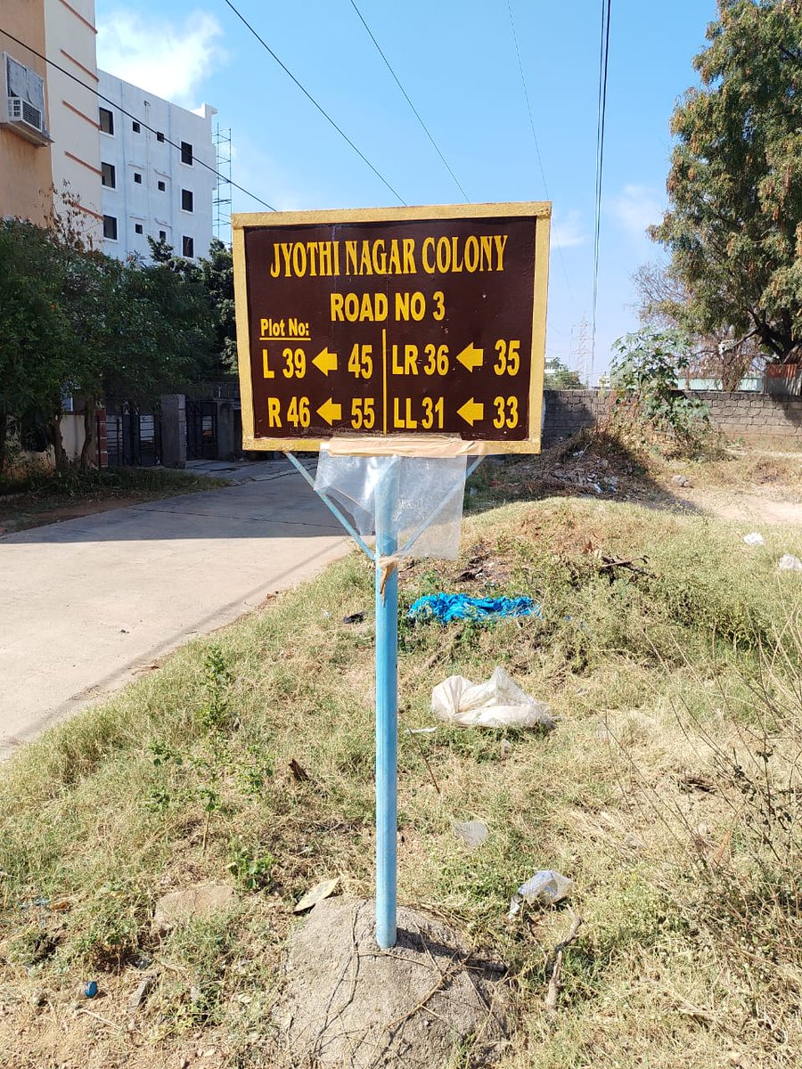 Santkjp's tweet photo. @GHMCOnline  Urgent: Street light completely dead at the entrance of Road no 3, Jyothinagar colony, Old Alwal. 

The bike was stolen 2 nights back - no footage possible because of zero lighting. This is a serious safety issue. 

Request to fix it at the earliest. Photos attached. https://t.co/d4vAMwHswx