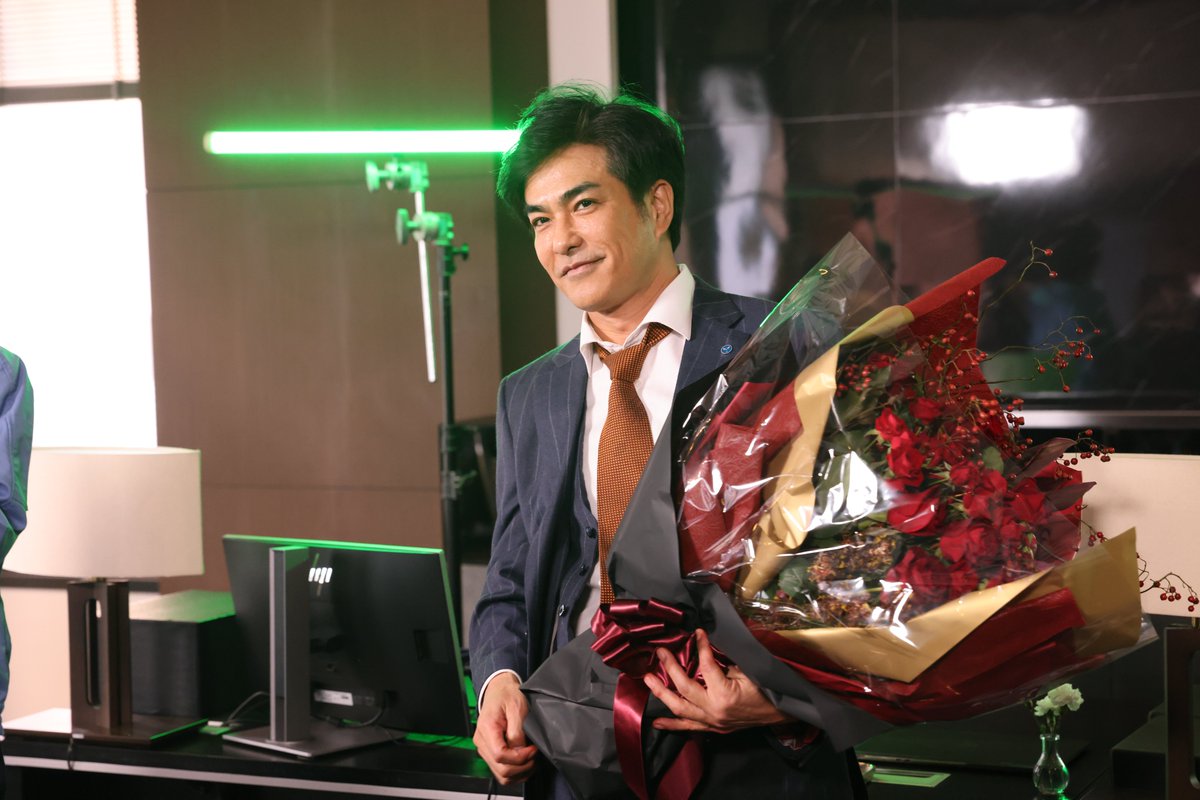 ⋱ 北村一輝がクランクアップ💐 ⋰

“さとり”の能力の真相と恭一(間宮啓行)との
過去に何がったのかが明かされる

北村💬
"慶志は“愛情深い”"

🗓️10日(水)夜10時 最終回
『ESCAPE それは誘拐のはずだった』
#エスケイプ 
桜田ひより 佐野勇斗 W主演

コメント全文はこちら👇
ntv.co.jp/escape/article…