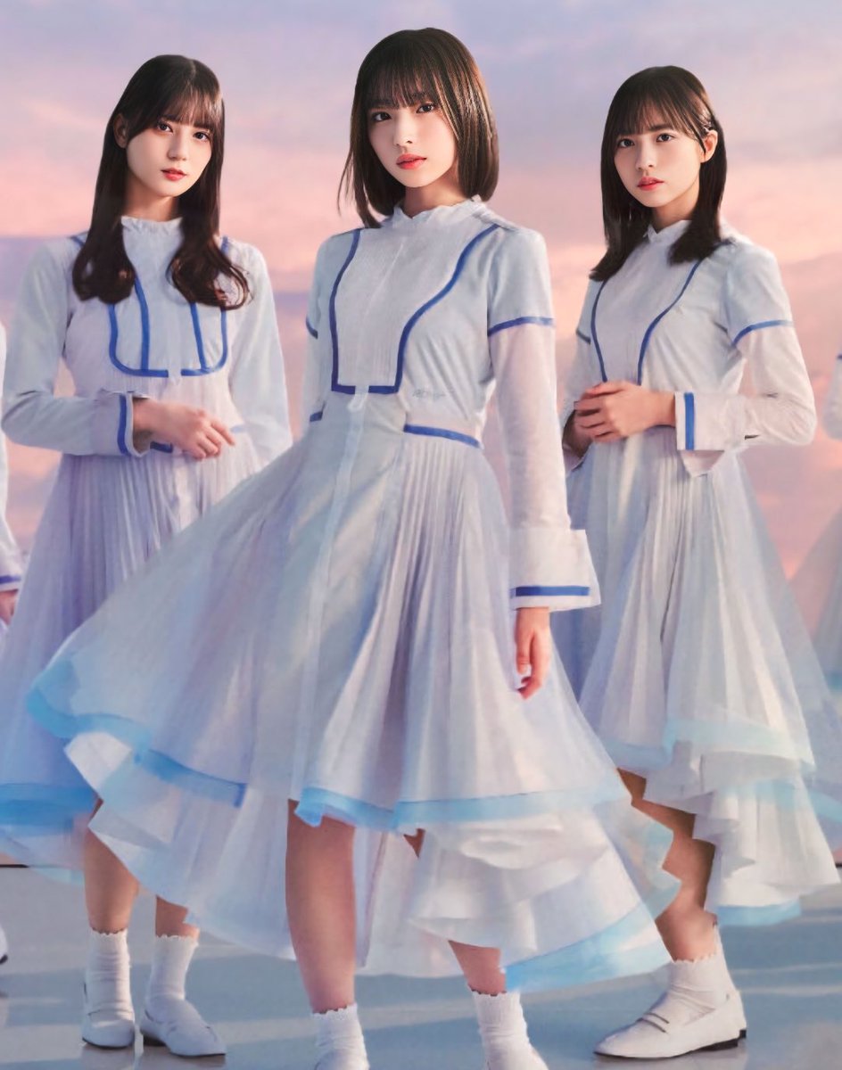 日向坂46 クリフハンガー　B2ポスター　大野愛美　小坂菜緒　正源司陽子 小坂→大野→正源司って各モデル誌や週刊誌・その他雑誌のグランプリ