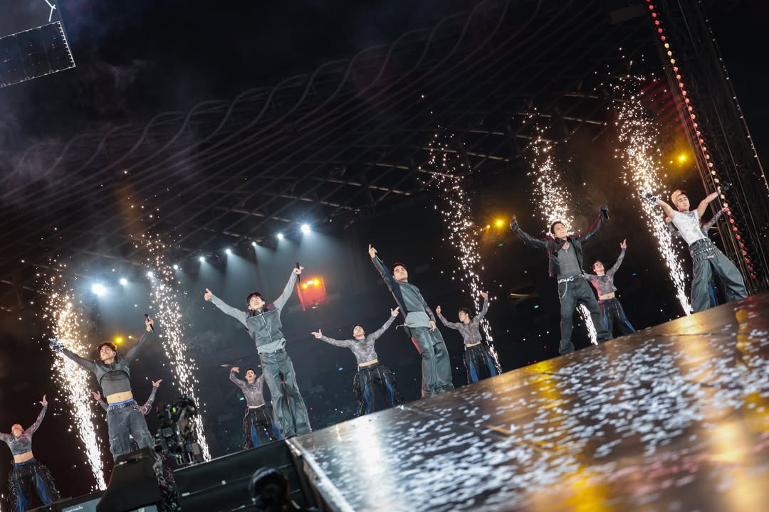 NA PARA BANG NAGING CONCERT NILA ANG ACON 🤯

SB19 set the stage on fire with their performance at the ACON 2025 in Kaohsiung, Taiwan, last Sunday night!

The P-pop Kings made their Taiwan comeback for the 10th anniversary concert of the Asia Artist Awards. They were in Taipei