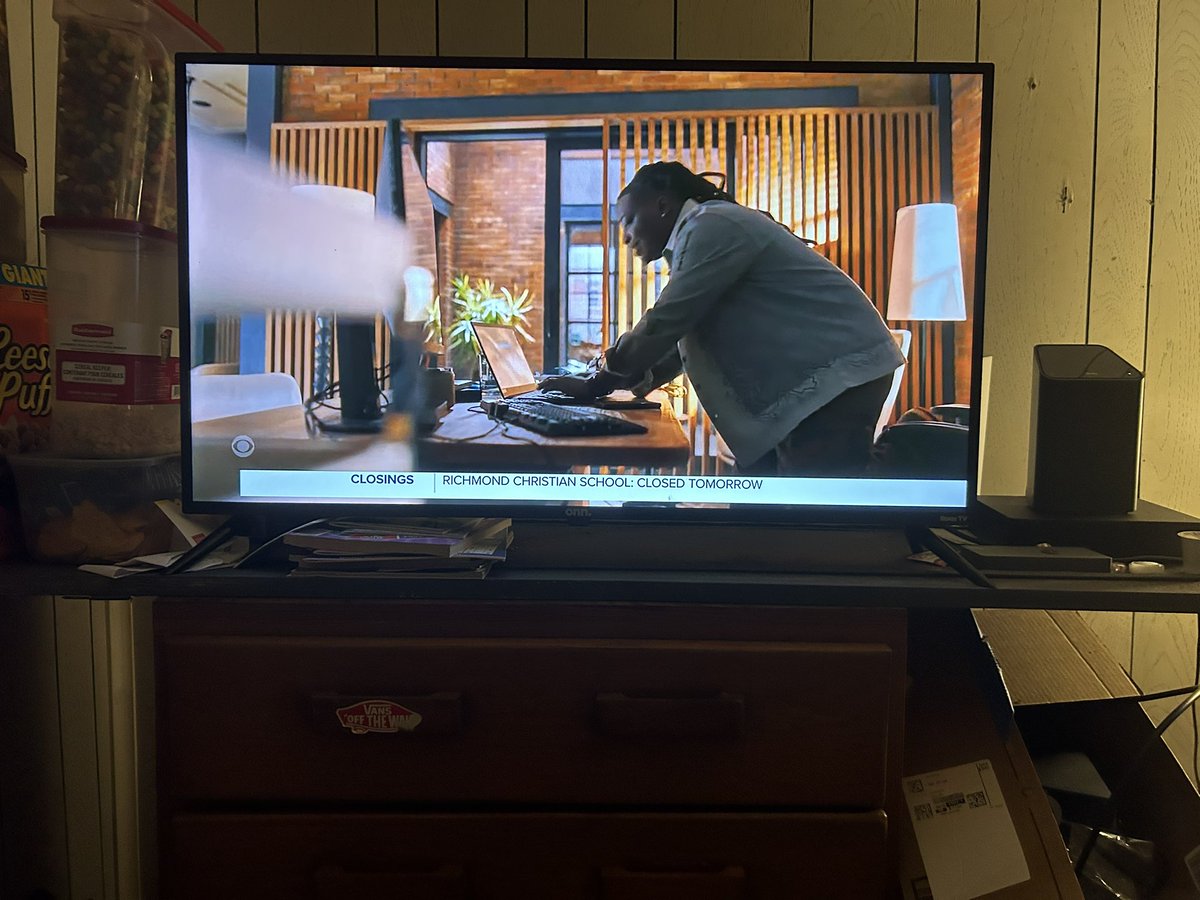 yuppstwars's tweet image. Showered for tomorrow morning!!! Another snow ⛄️ fall not much but 

Football 🏈 is done for a while..now #cbstracker…!!!  #tracker…!!! @justinhartley !!! Just one like buddy !!! Randy is dope af !!!