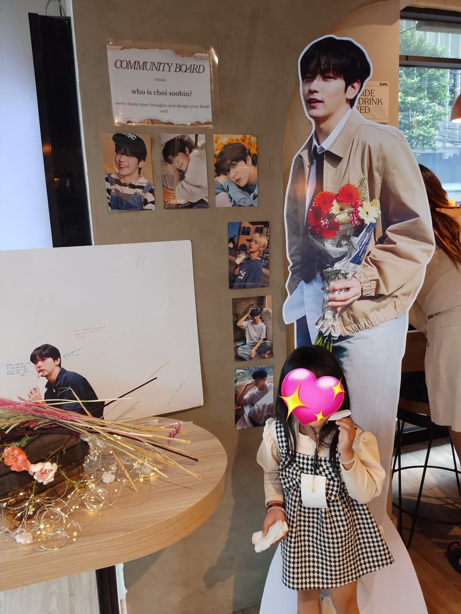 ghoszzn's tweet photo. Celebrated Soobie's bday yesterday with my baby!! Ig, she'll grow up na attending TXT event ๐ญ๐ญ๐ญ๐ญ
#SundaysWithSoobin #TogetherWithMoa https://t.co/xUW0ATCpd8