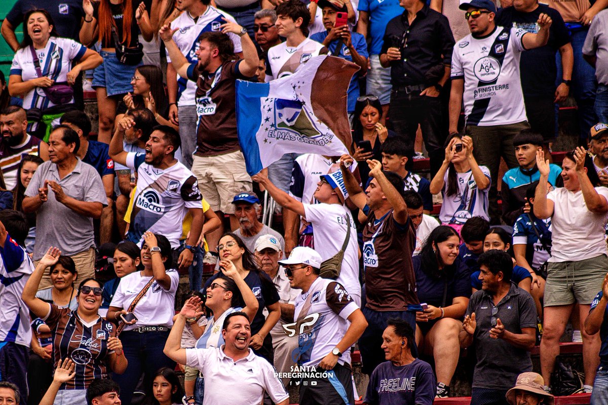 SiempreConVosJA's tweet photo. "SIEMPRE CARNAVAL" 

📝 El hincha Antoniano un vez más dijo presente en las tribunas. 
En un buen número los Antonianos alentaron al equipo durante los minutos de juego y pusieron el color a la jornada de domingo. 

✍️ JUVENTUD ANTONIANA SIEMPRE!!! https://t.co/4FHT59h4nK