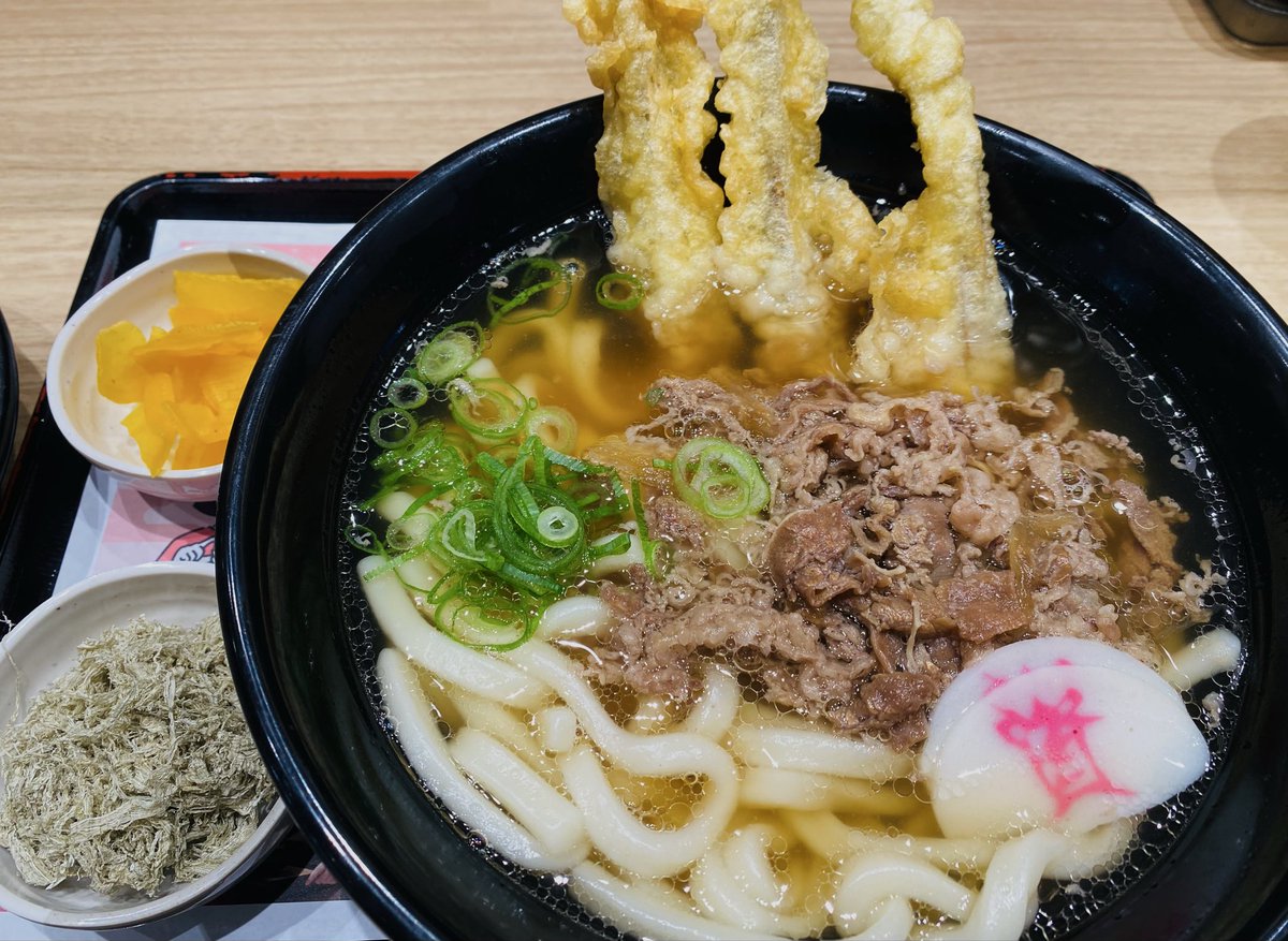 チケット🎟️発券してキタ♪✨✨ わくわくしてきたので 朝からうどんを