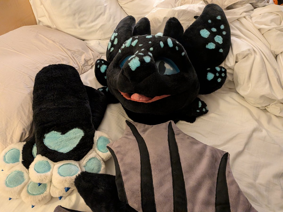 lander_will's tweet image. One more suiting session at MFF 😭