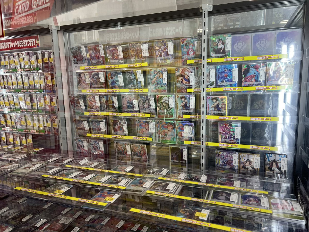 商品情報】 🏴‍☠️ワンピースカード 開店時のショーケースこちらに