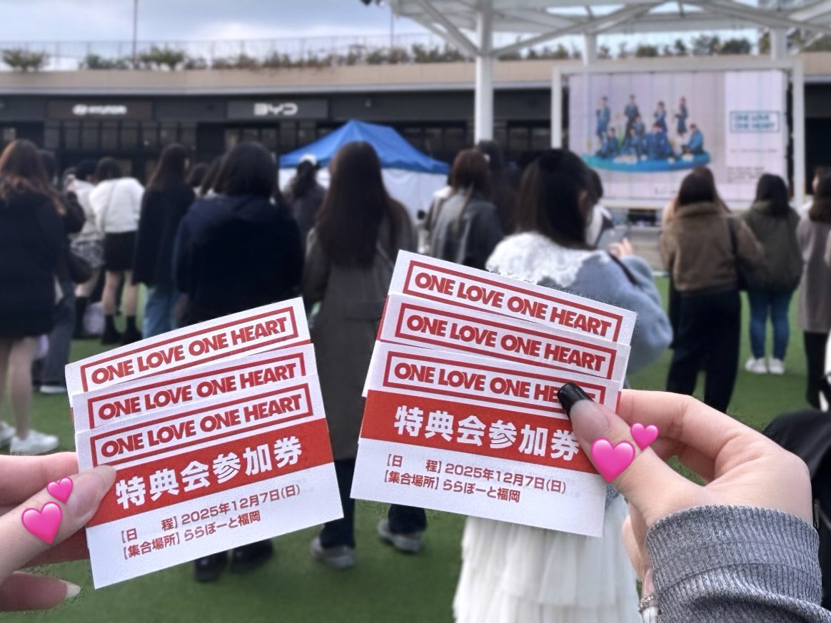 idol_046's tweet photo. 1️⃣1️⃣0️⃣7️⃣ 約束のパスポート🗺💙

ラブワンリリイベお邪魔してきたー🌟由菜ちゃんめっかわさんだったᐡඉ́  ̫ ඉ̀ᐡ️🩵パフォの時の表情管理かんぺき大天才💯✨️だし特典会の時もニコニコ天使👼で距離近くてキョドったＷＷＷＷＷＷ『めんたいこっ』ほまに可愛くて癒された🍒⭐️💕

 #weloveラブワン https://t.co/C7NjPBKhEP