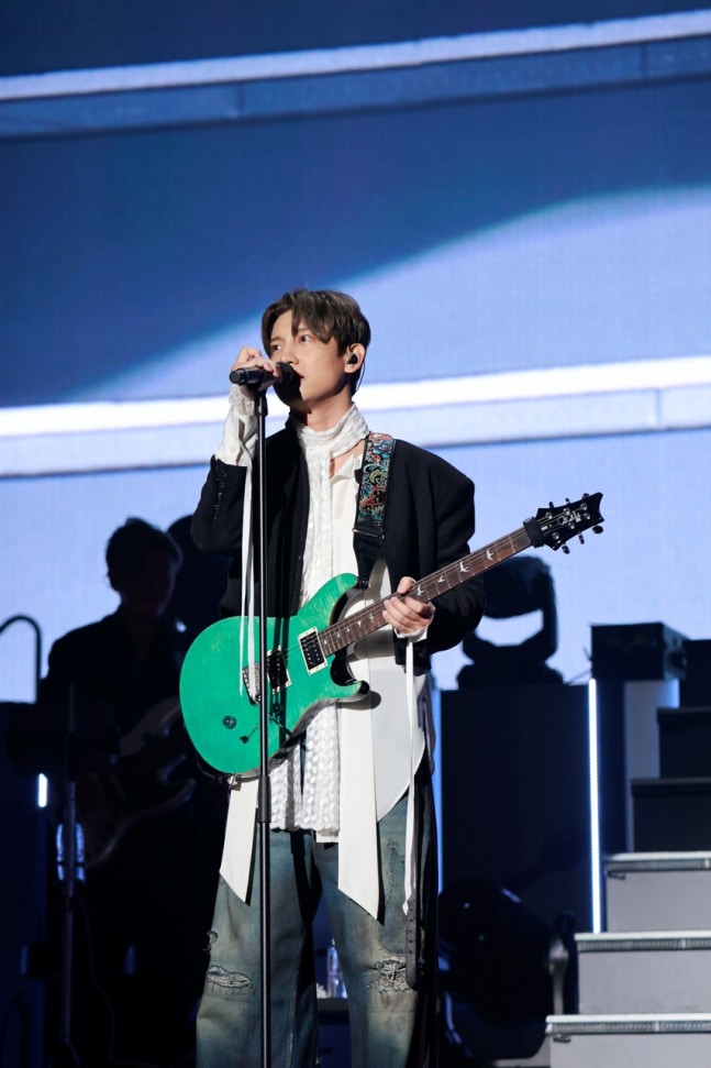 チェガンチャンミン、初日ソロツアー20回全席完売… 6万5千人が認証した