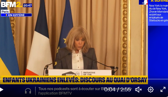 Séquence brouiller l'écoute !

💥Séquence 1 : Brigitte  est accusée par le canard enchaîné d'avoir détourné 2 millions d'euros de pièces jaunes. 

💥Séquence 2 : Brigitte  apparaît dans une com'  au profit des enfants ukrainiens .
Objectif : faire oublier la séquence 1