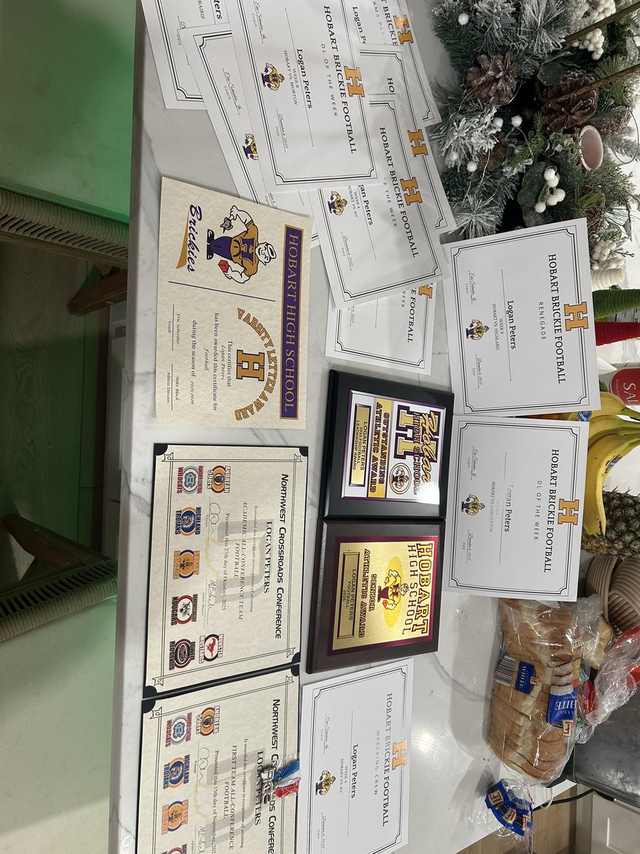 Logan Peters tweet media