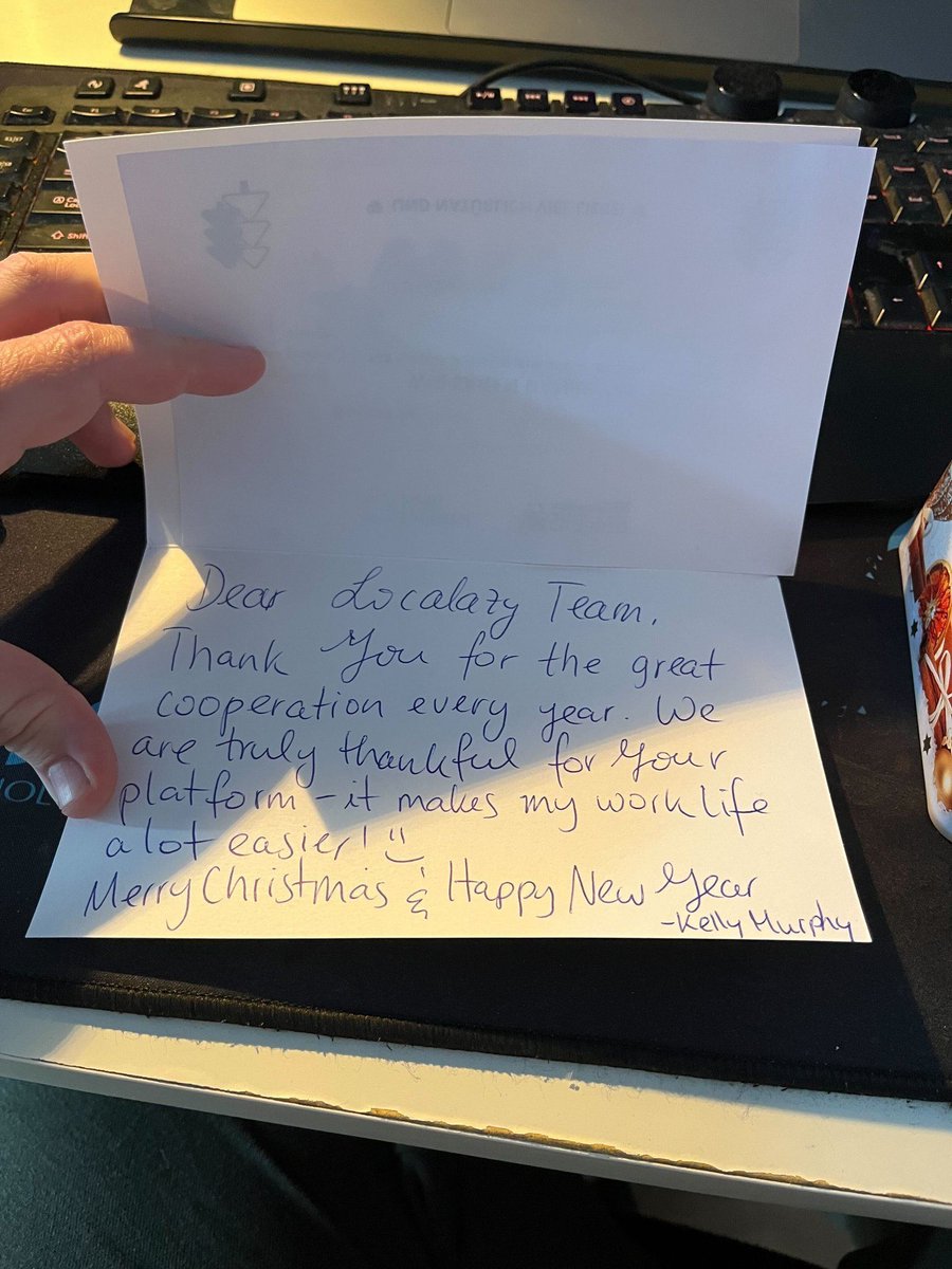 𝟯 𝘁𝗵𝗶𝗻𝗴𝘀 𝗜 𝗵𝗮𝗱 𝘁𝗼 𝗹𝗲𝗮𝗿𝗻 𝘁𝗵𝗲 𝗵𝗮𝗿𝗱 𝘄𝗮𝘆 𝘄𝗵𝗶𝗹𝗲 𝗴𝗿𝗼𝘄𝗶𝗻𝗴 𝗟𝗼𝗰𝗮𝗹𝗮𝘇𝘆 

Scaling a product isn’t just about traction graphs or investor calls.

It’s about what happens around them.

When Localazy started to grow, I realized that “scaling”