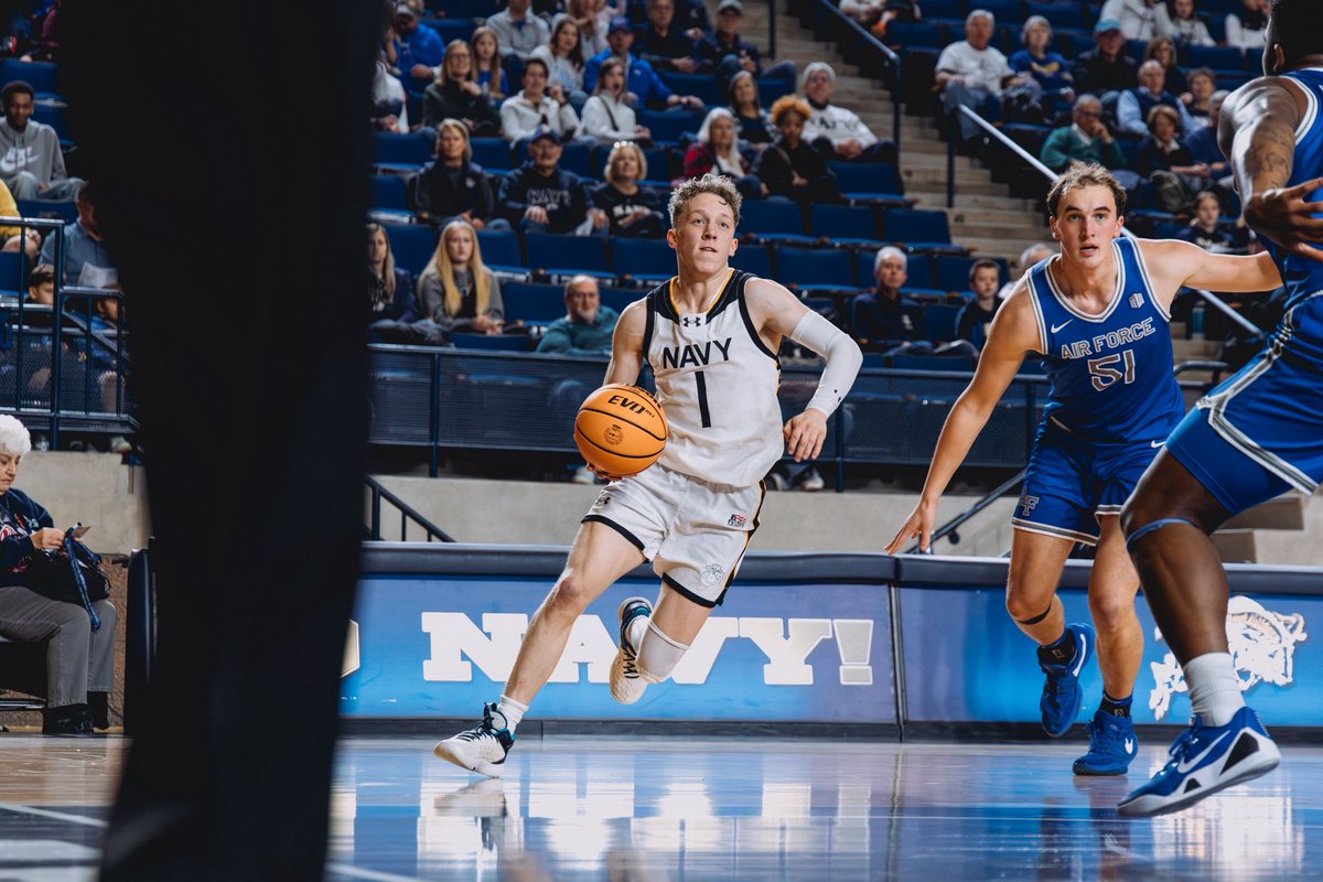 📸 - From a BIG rivalry win!  

#GoNavy // #ExpectToWin