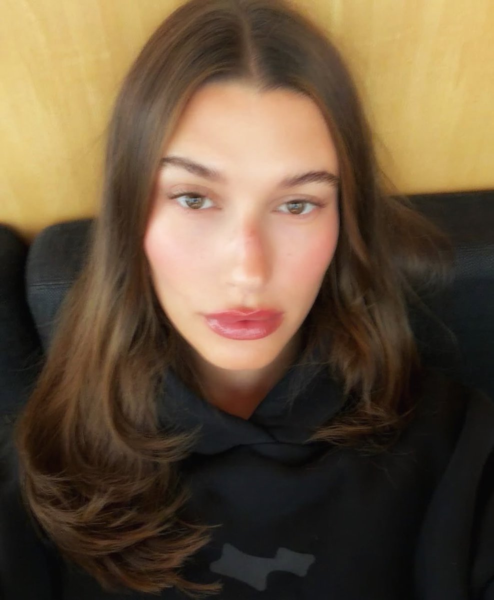 she’s so gorgeous!!