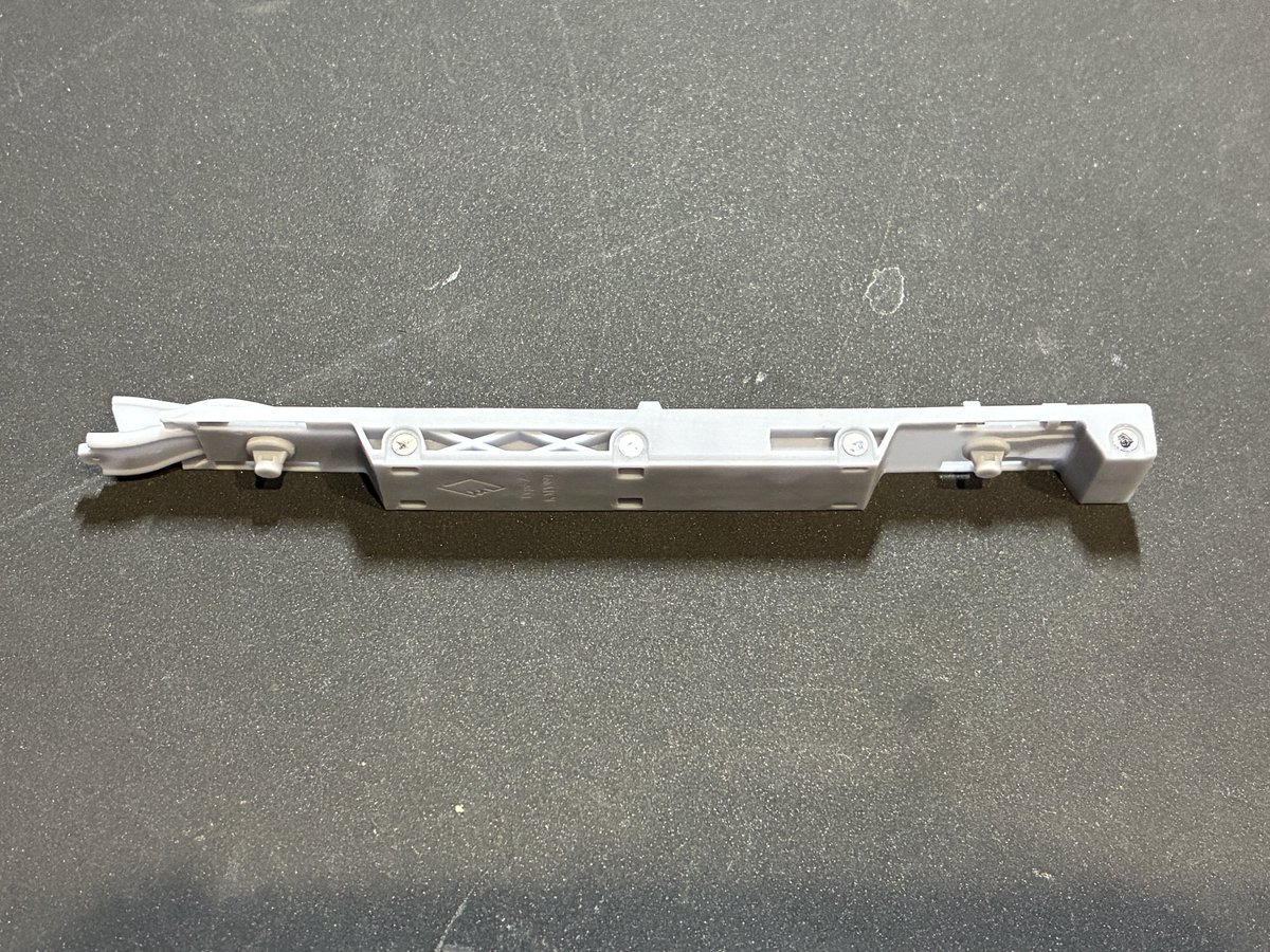 Type-Z組立⑦ KMY991の床下と床上にマグネットを接着。車両との磁極