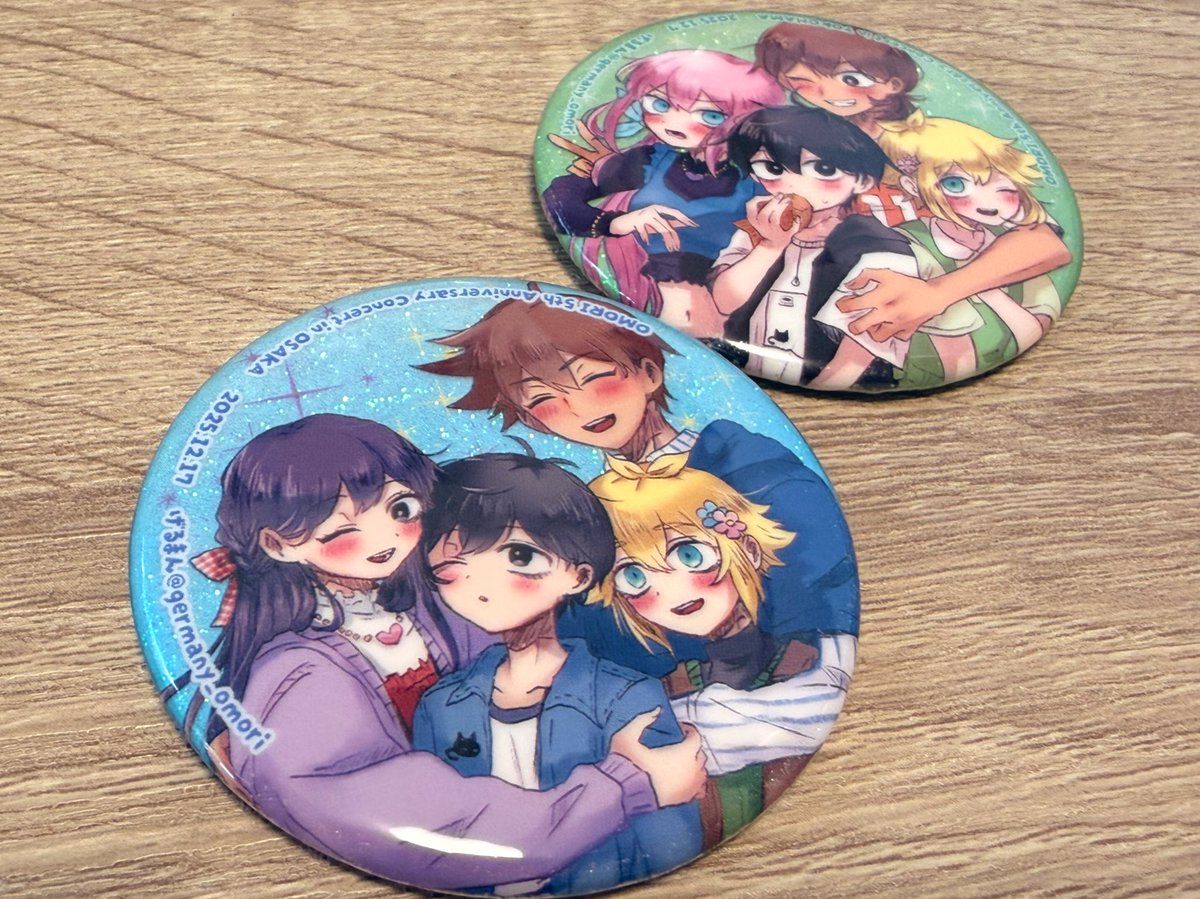 げるまんさんの缶バッジギラギラキラキラかわいいし、全員の表情が愛を