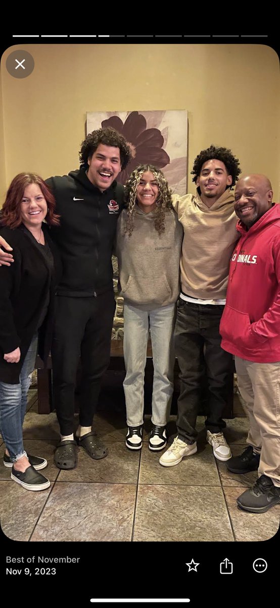 LEpps23's tweet image. I would like to say Happy Birthday to my beautiful wife today! My ride or die…love you to death! Thanks for putting up with me! Love you!!!