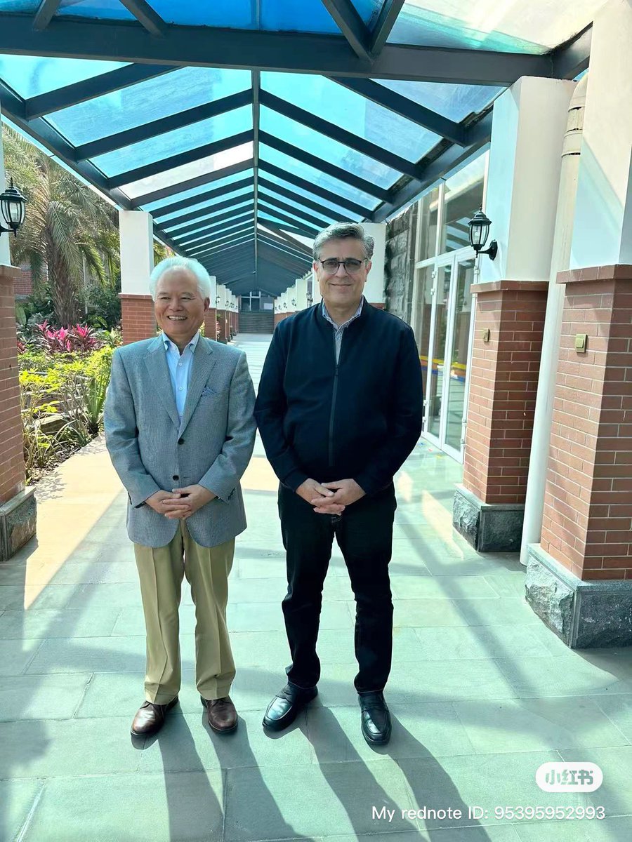 I also visited the National Institute for South China Sea Studies in Haikou. As a key institution in China's maritime research landscape, it plays a crucial role in policy dialogue and knowledge sharing. The calm and scholarly atmosphere of the Institute is conducive to the