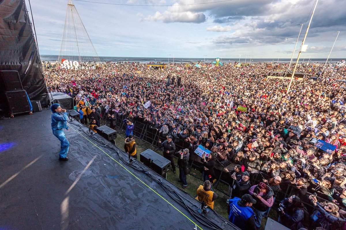 MartinPerezTDF's tweet image. Río Grande y una celebración que ya es un clásico.

Año a año más familias riograndenses son parte de la Fiesta Municipal del Encendido del Árbol 🎄

Todavía falta lo más especial de la noche ✨