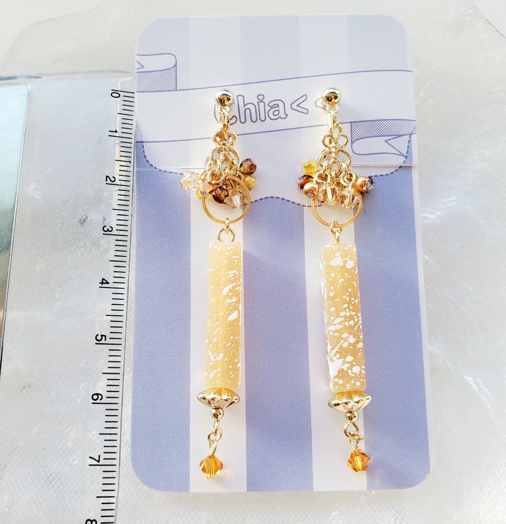 ハンドメイドアクセサリー