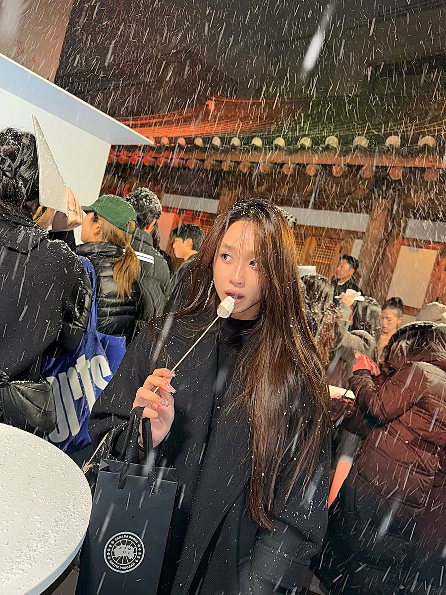 📸: hey__deets instagram - 081225 (1/2)

#DITA #디타