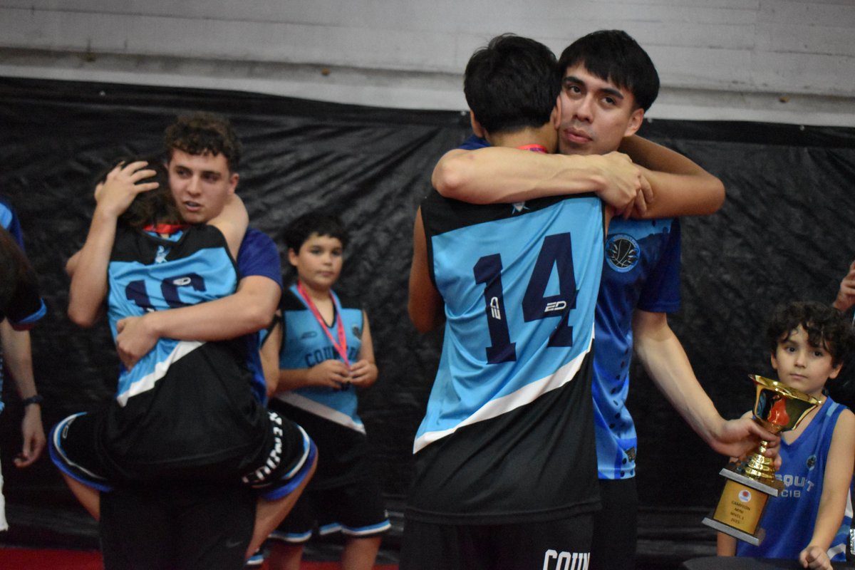 🏆 ¡Country CIB campeón de la categoría U11 del Nivel 1 del básquet masculino!

🏀 En la final vencieron 77–47 a Náutico Hacoaj y levantaron el trofeo de esta categoría del básquet masculino metropolitano.

🎉 ¡Felicitaciones!