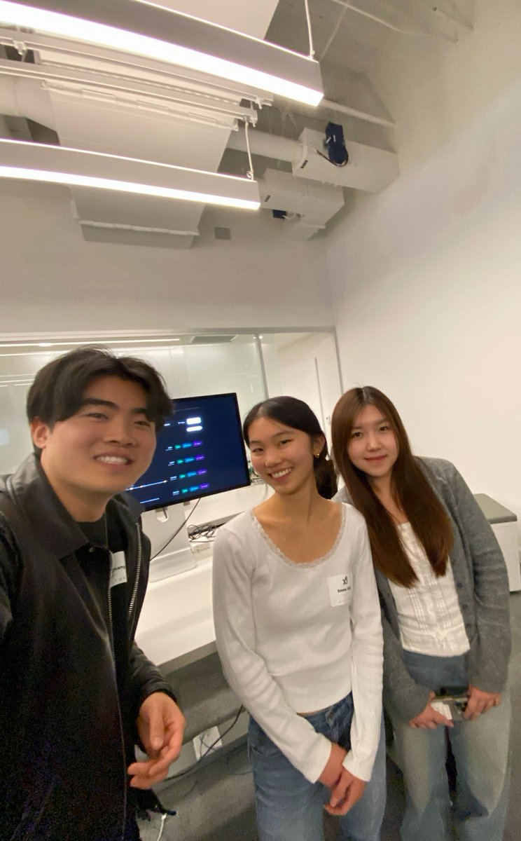 angela tweet media