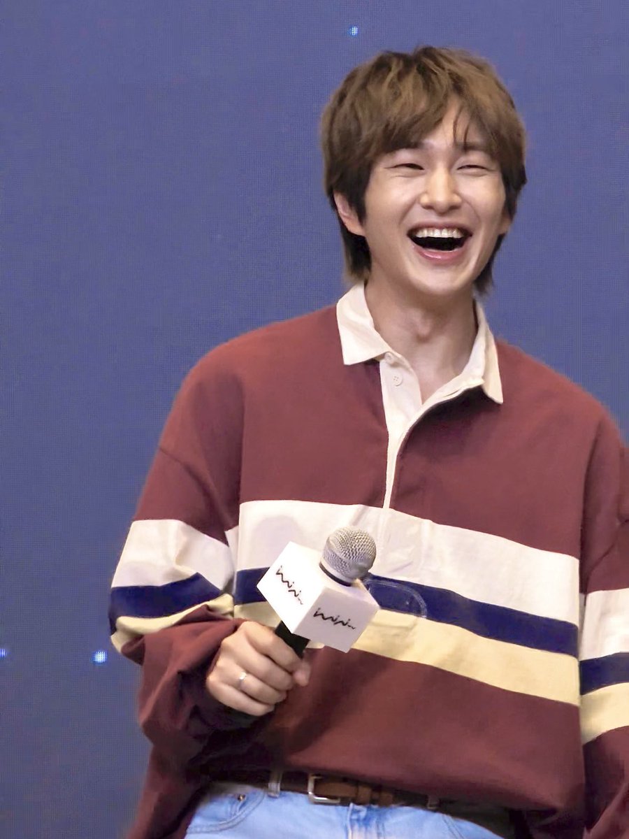 SHINee オニュ 온유 #ONEW #オニュ@SHINee @ONEW_GRIFFIN