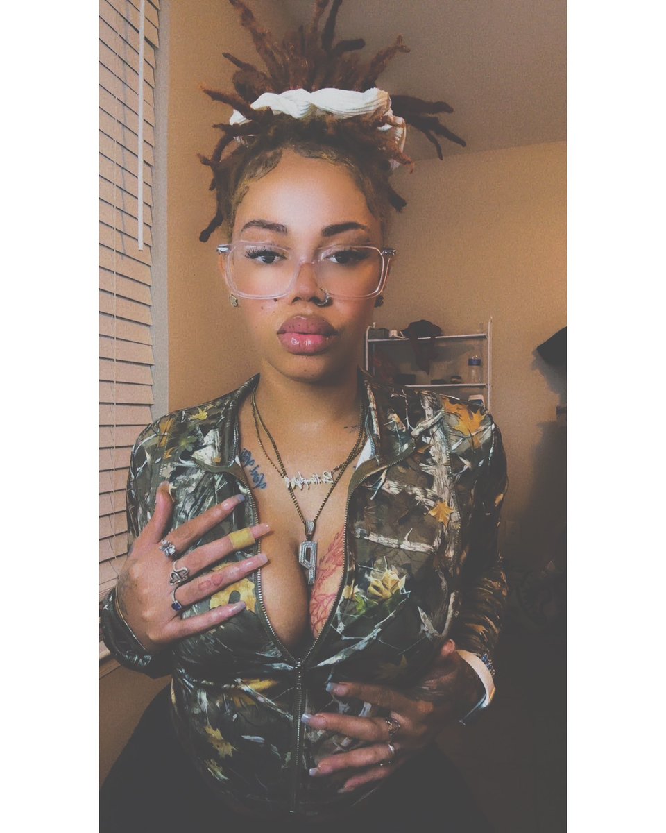 sheHYDRO's tweet image. “P”ressure 🦋