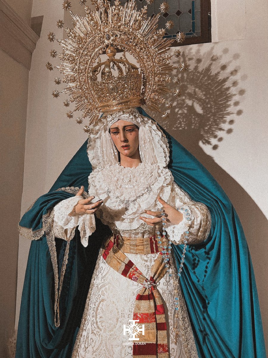Solemnidad de la #InmaculadaConcepción de la Santísima Virgen María.
Hoy celebramos que María, desde el momento de su concepción y durante toda su vida terrenal, estuvo libre de cualquier mancha de pecado,fue llena de gracia.
Ella es la Madre de Jesús y el amor de nuestra vida 💙