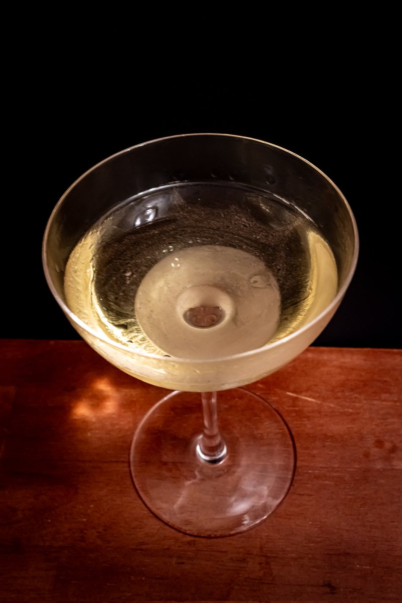 CobyWagon's tweet photo. Yesterday's drink is the Café Royal Tequila Matador — a vintage tequila cocktail first printed in the 1937 Café Royal Cocktail Book.
It’s a bright, spirit-forward mix of tequila, dry vermouth, and orange Curaçao, shaken.
#Cocktail #Drink #Furry #furryfandom #HomeBartending https://t.co/6E3meLAOQf