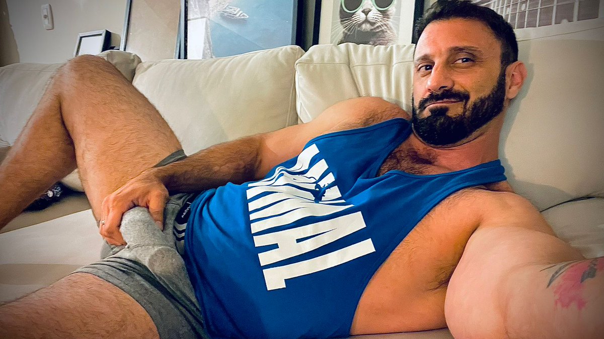 Retweet if you’re 🏳️‍🌈 too