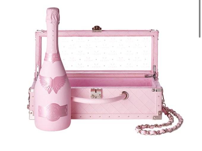 カフェ＆バーねこでびのツイート