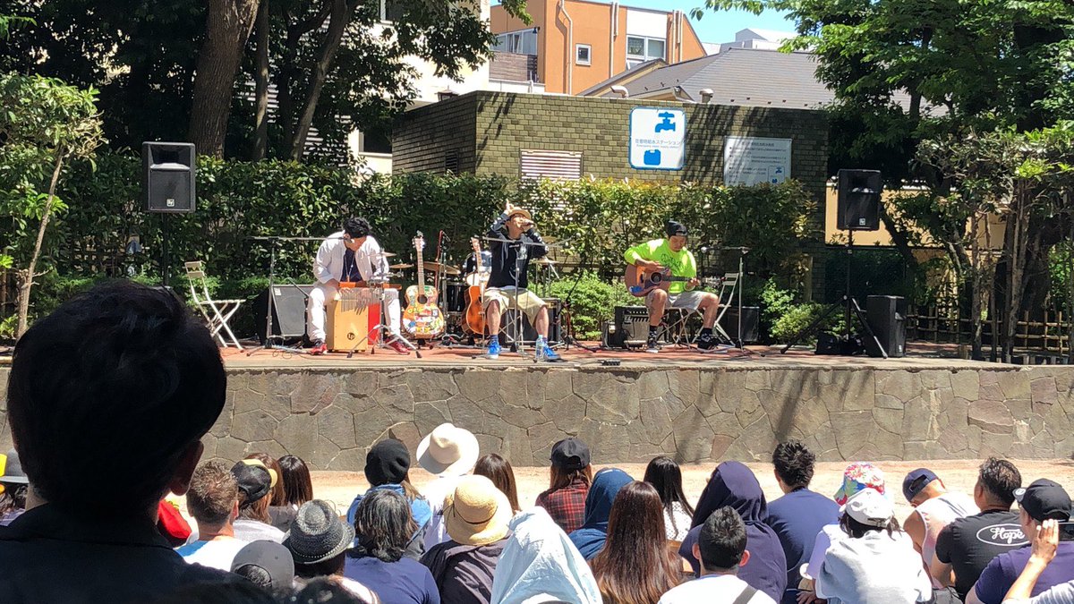 SUNBOYJAPAN's tweet photo. 第6回Music Fesで歌った曲を
SoundCloudにアップしました!

良かったら聴いてください♪

FORCE AGEというアコースティックトリオの時に録ったデモになります☆

Vo. SUNBOY
Gt. Vero
Per. Matt 

Stay Close To Me 
(Demo2017) 

https://t.co/ESSpNcm3Ie

#SUNBOYJAPAN
#StayCloseToMe
#FORCEAGE https://t.co/Q3VKMbeBx9