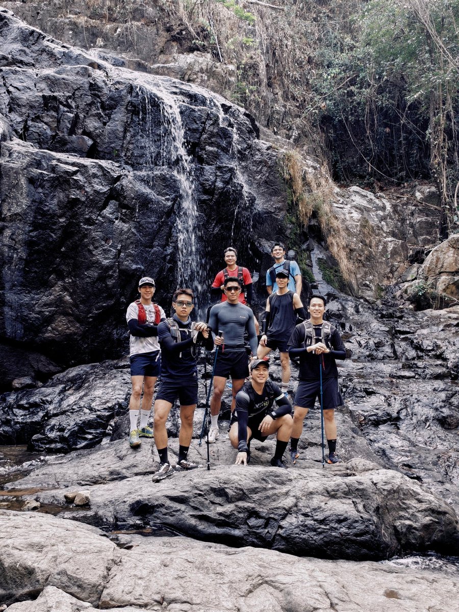 ที่ตัวดำเพราะนอนดึก tweet media