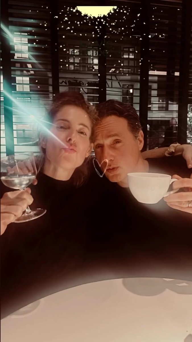 AndyLincolnNews's tweet photo. NEW | Andy and his wife Gael in London, England in December 2025.
#AndrewLincoln 

📸 Claire Behrens https://t.co/jhbKo6foDa