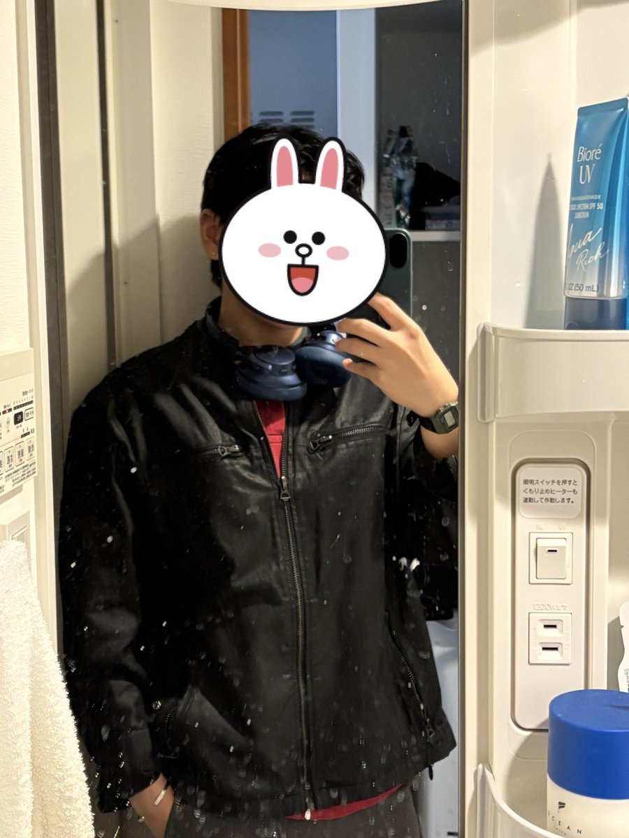 matchaUFO's tweet photo. 昨日三軒茶屋で撮った写真！素敵な指輪を買ったけど、今は貧乏になってしまった、、、まだ価値があると思うっw https://t.co/QGZZu6N6sb
