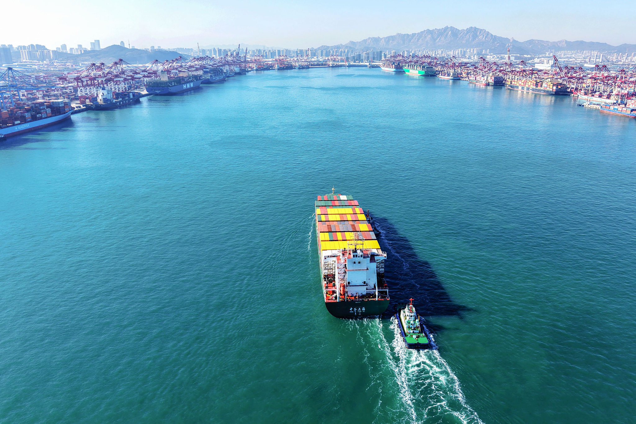 عاجل | الفائض التجاري الصيني يتجاوز تريليون دولار منذ مطلع العام.. للمرة الأولى على الإطلاق #صحيفة_الخليج 