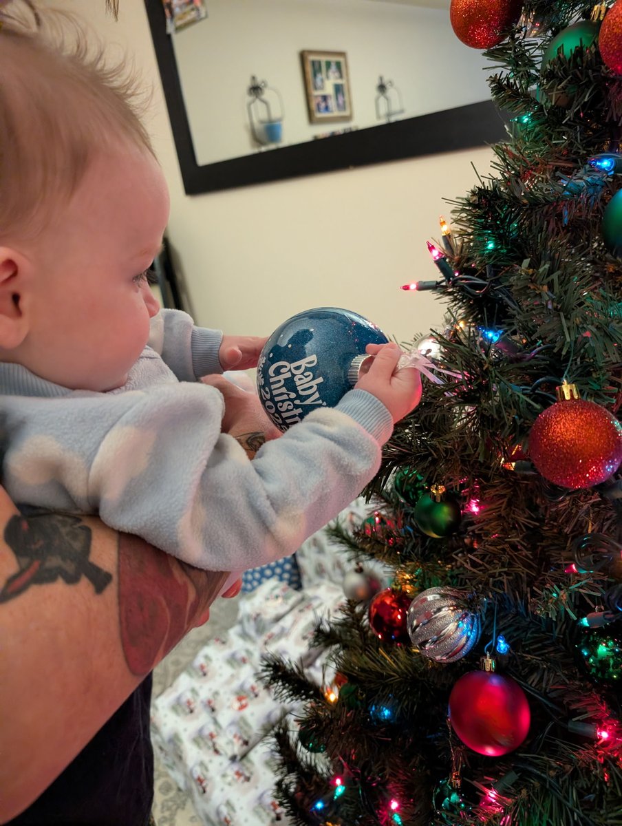 RelapsedWorld's tweet image. HAPPY FIRST CHRISTMAS SEASON SON!!! I love you so much! I cant wait for you to open your gifts, son