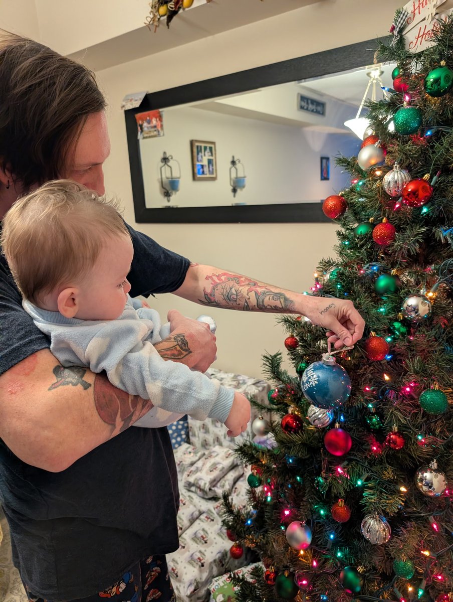 RelapsedWorld's tweet image. HAPPY FIRST CHRISTMAS SEASON SON!!! I love you so much! I cant wait for you to open your gifts, son